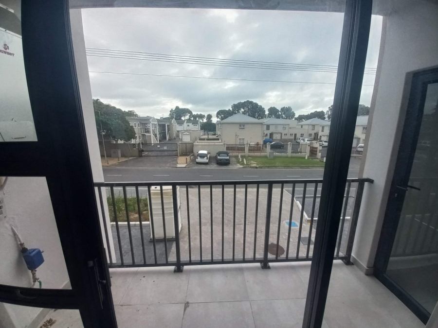 2 Bedroom Property for Sale in Table View Western Cape